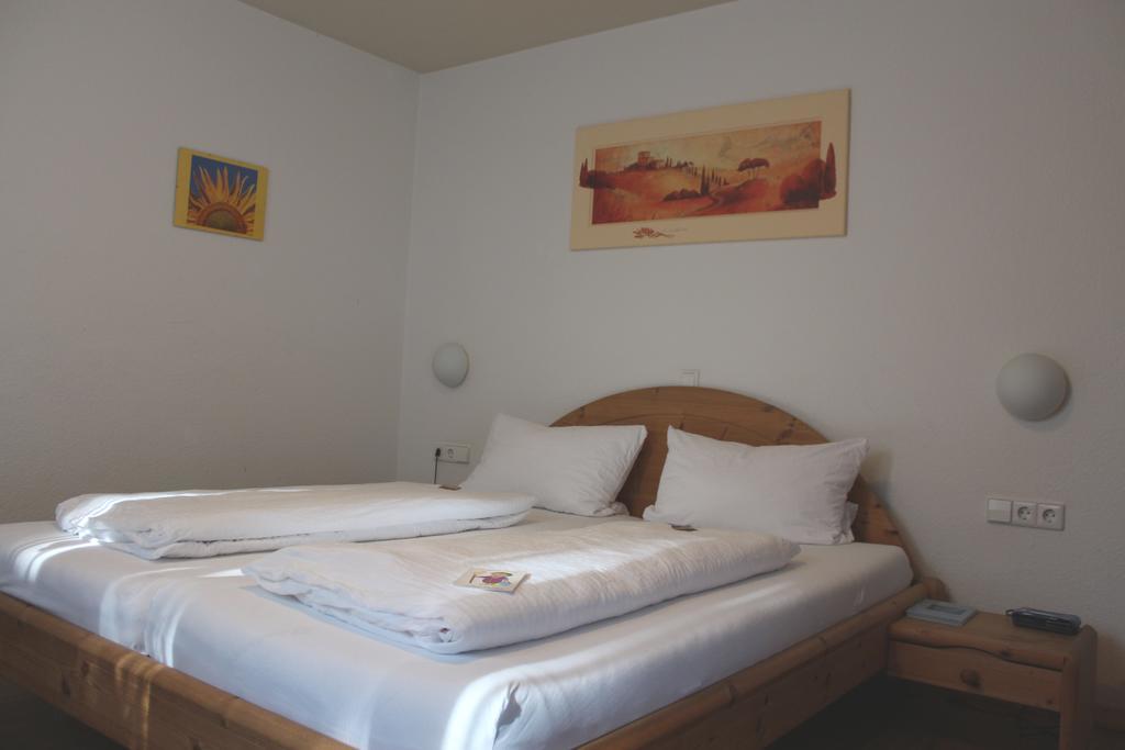 Hotel Sunnegässle - EP-Eintrittskarten für jeden beliebigen Tag über uns erhältlich! Rust Habitación foto